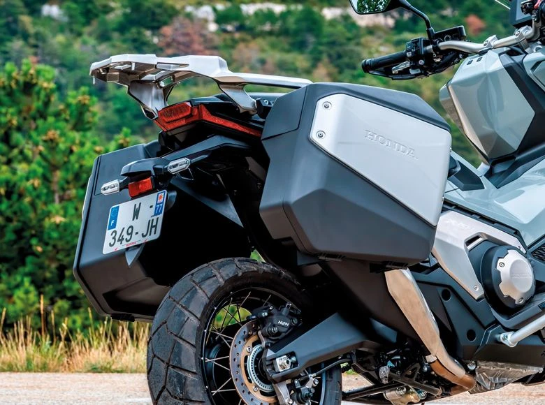 Honda ESY Zijkofferset X-ADV (21-) 1 Honda ESY Zijkofferset X-ADV (21-)