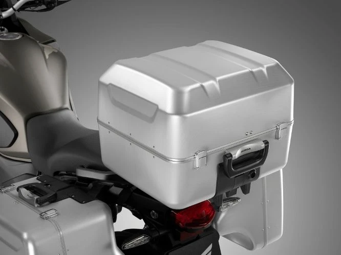Honda Topkoffer 39L Alu VFR 1200 X Crosstourer (14-) 1 Honda Topkoffer 39L Alu VFR 1200 X Crosstourer (14-)