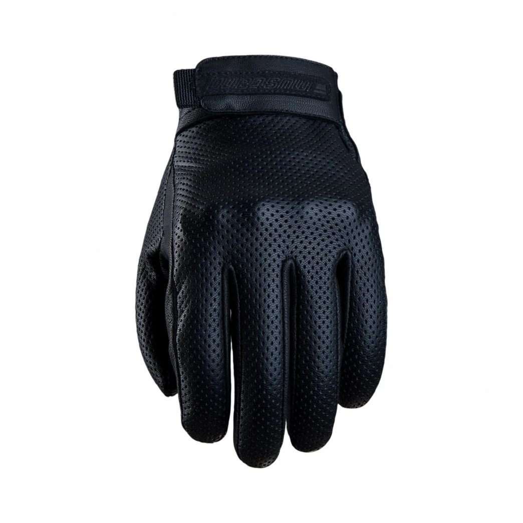 Five Mustang 1 Five Mustang